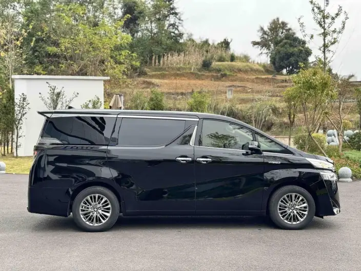 Vellfire 2023 Model 2.5L Automatic 4WD 7 seat Parallel Imported – фото 7