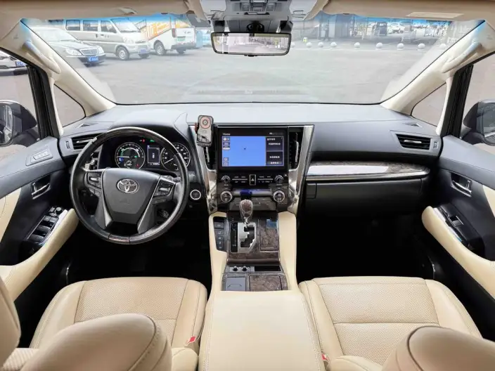 Vellfire 2023 Model 2.5L Automatic 4WD 7 seat Parallel Imported – фото 9