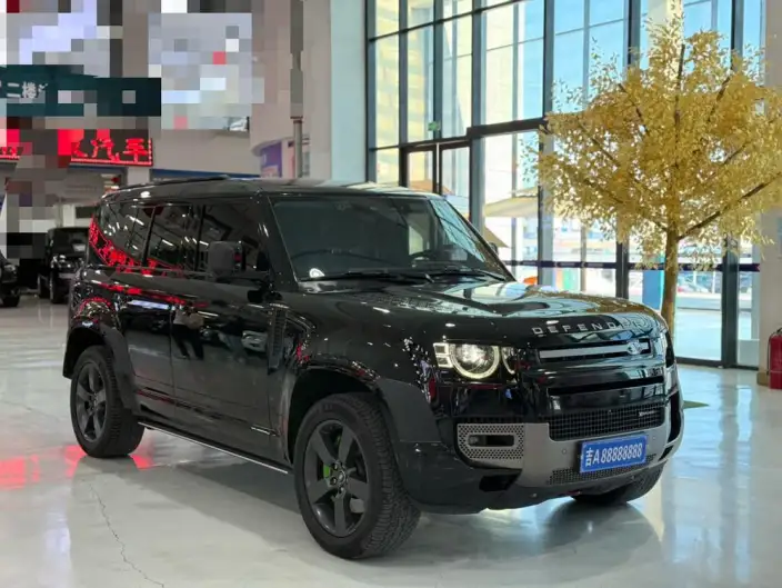 Land Rover Defender 2023 Model 110 3.0T P400 X-Dynamic HSE