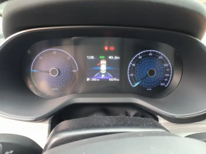 Hongqi E-QM5 2024 Model 610KM PLUS Edition 100kW – фото 6