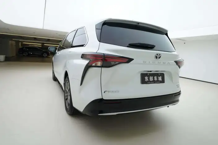 Toyota Sienna 2026 Model Hybrid 2.5L 4WD Premium