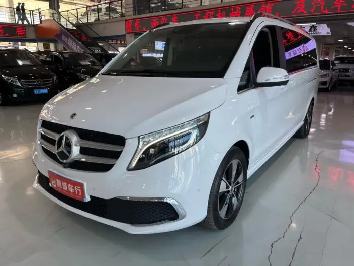 Mercedes-Benz V-Class 2021 Model V 260 L Long wheelbase Premium Edition