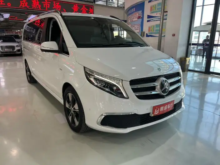 Mercedes-Benz V-Class 2021 Model V 260 L Long wheelbase Premium Edition