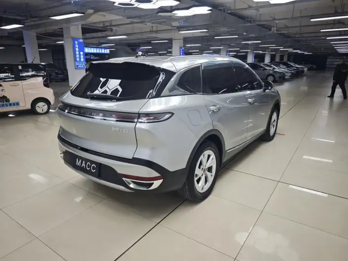 Bestune T90 2023 Model 1.5T Automatic Luxury Model – фото 6