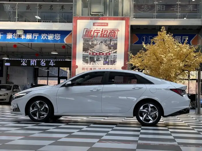 Hyundai Ioniq 2022 Model 1.5L CVT LUX Premium Edition