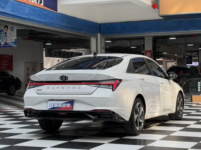 Hyundai Ioniq 2022 Model 1.5L CVT LUX Premium Edition – фото 7