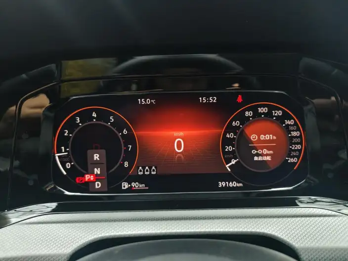 Volkswagen Golf 2023 Model 280TSI DSG Pro – фото 9