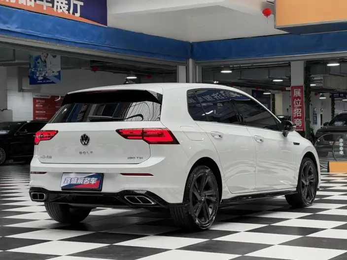 Volkswagen Golf 2021 Model 280TSI DSG R-Line – фото 7