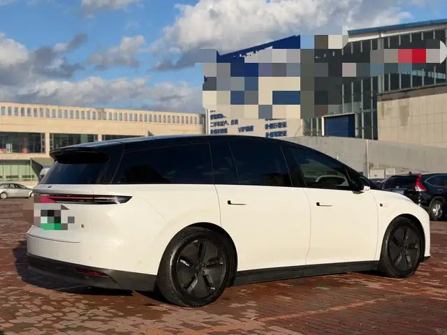 Li Auto i8 2025 Model Standard Edition – фото 6