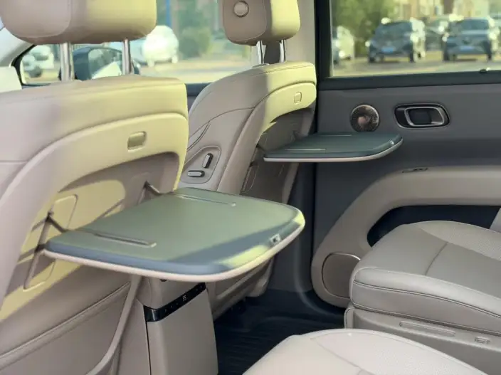 Li Auto i8 2025 Model Standard Edition – фото 9