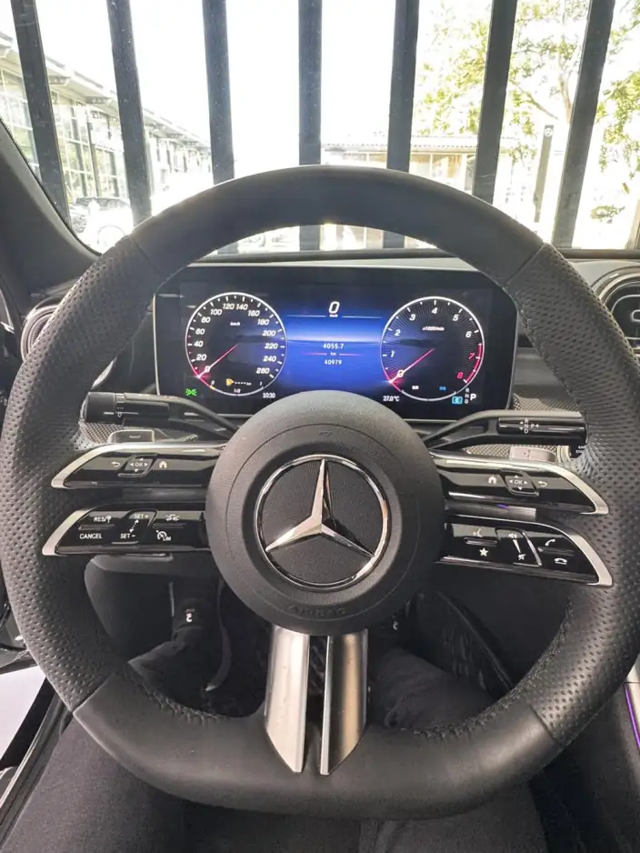 Mercedes-Benz C-Class 2024 Model C 260 L Sports Edition – фото 9