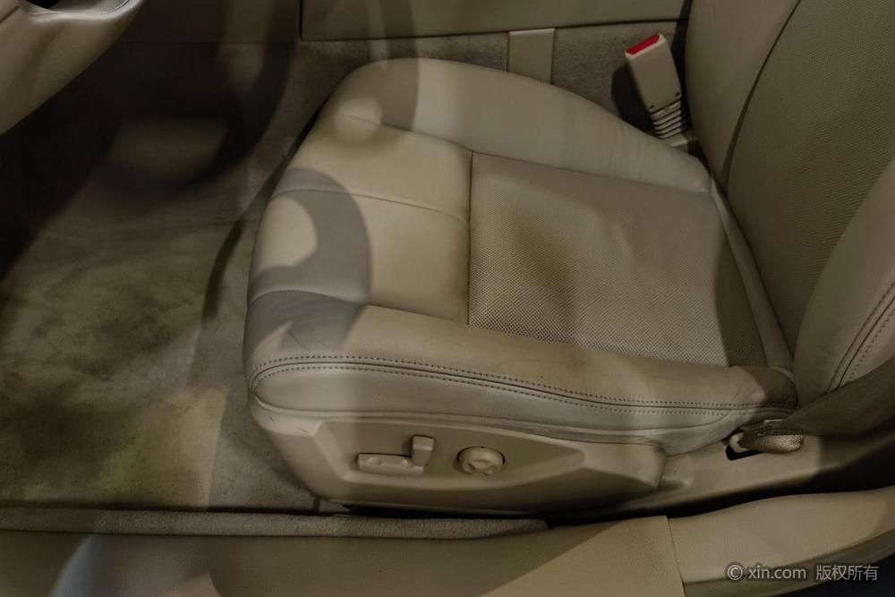 Cadillac SLS 2011 2.0T Elite – фото 18