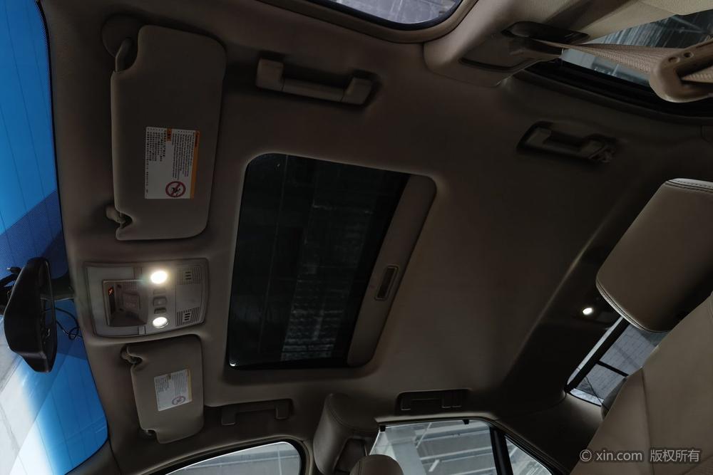 Cadillac SLS 2011 2.0T Elite – фото 20