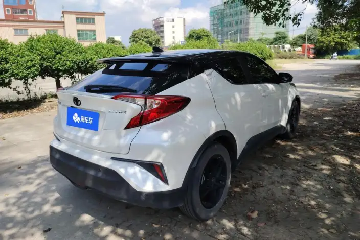 Toyota C-HR 2023 Model 2.0L Comfort Edition