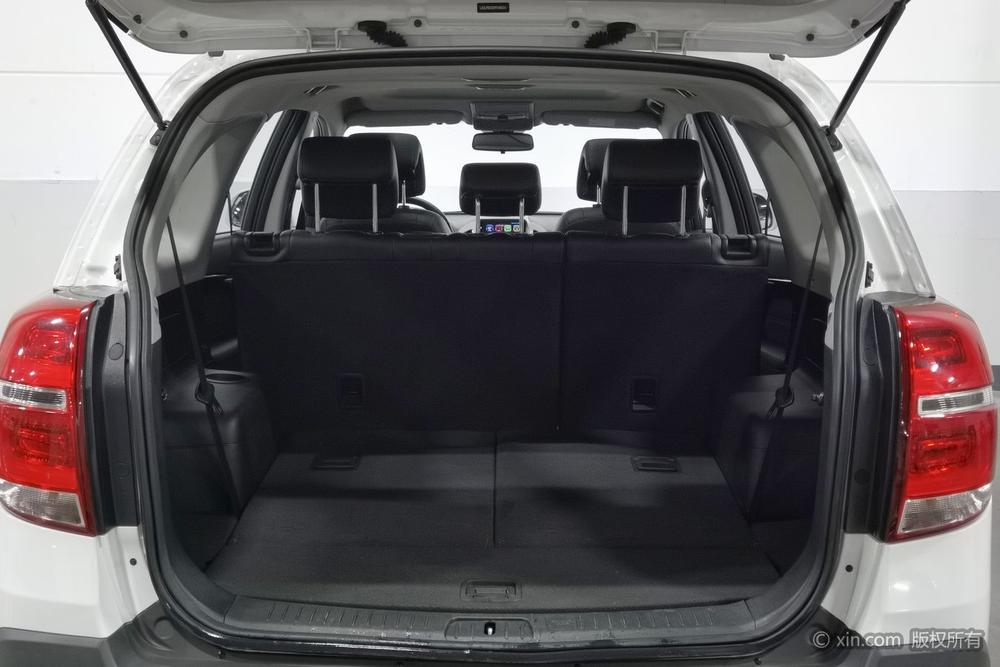Chevrolet Captiva 2014 2.4L AWD Flagship 7-Seater – фото 23