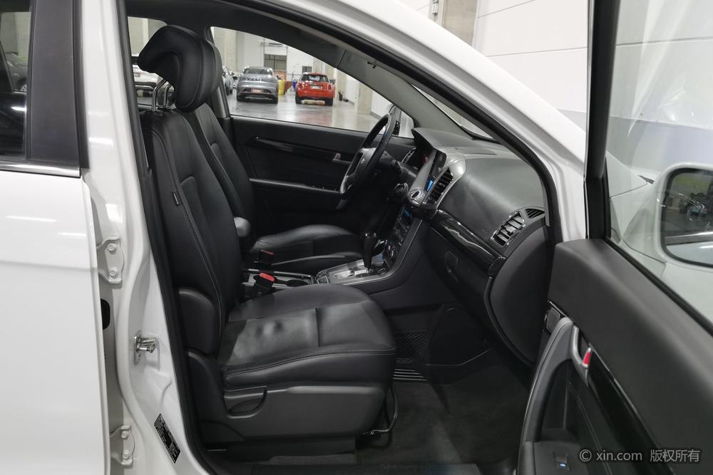 Chevrolet Captiva 2014 2.4L AWD Flagship 7-Seater – фото 24