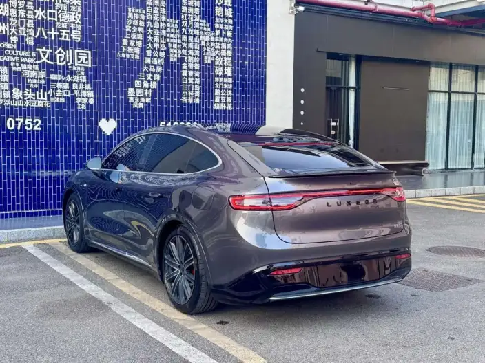 Luxeed R7 2024 Model EV 100kWh UItra 4WD Edition