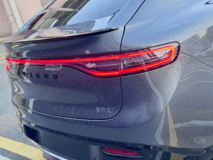 Luxeed R7 2024 Model EV 100kWh UItra 4WD Edition – фото 10