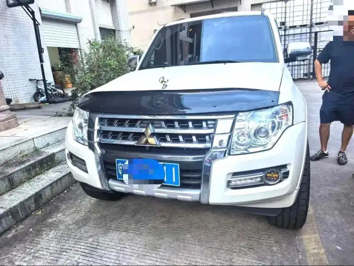Pajero 2020 Model 3.0T Automatic 4WD 7 seat Parallel Imported – фото 2