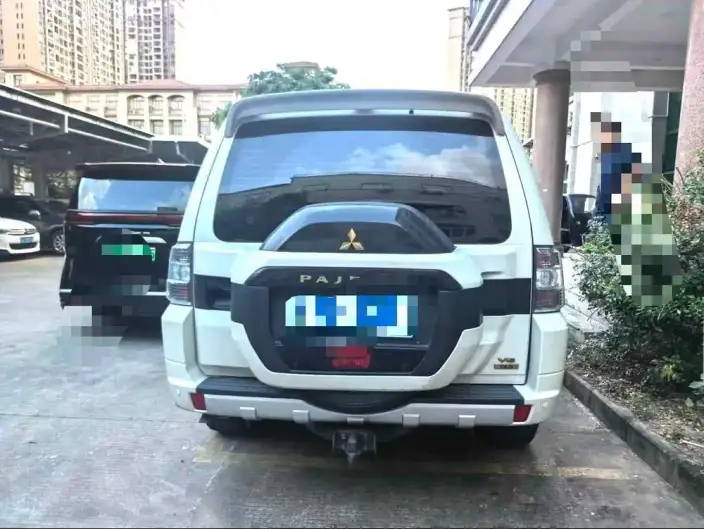 Pajero 2020 Model 3.0T Automatic 4WD 7 seat Parallel Imported – фото 5