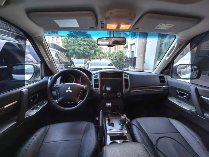 Pajero 2020 Model 3.0T Automatic 4WD 7 seat Parallel Imported – фото 7