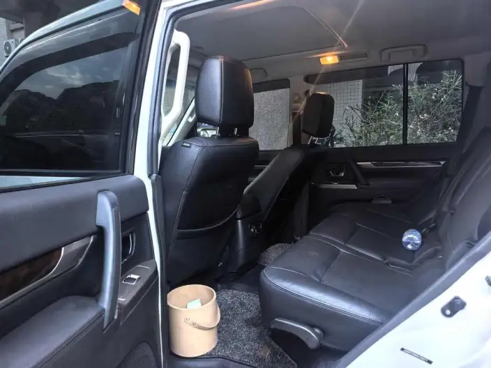 Pajero 2020 Model 3.0T Automatic 4WD 7 seat Parallel Imported – фото 10
