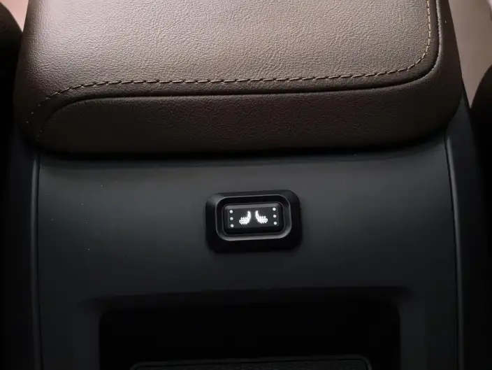 Volvo XC60 2024 Model B5 4WD Smart Range Deluxe Edition – фото 6