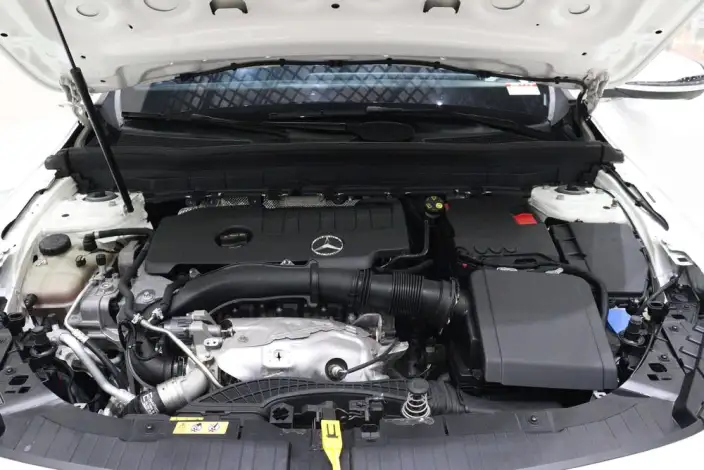 Mercedes-Benz GLB 2022 Model GLB 220 Fashion Model – фото 6