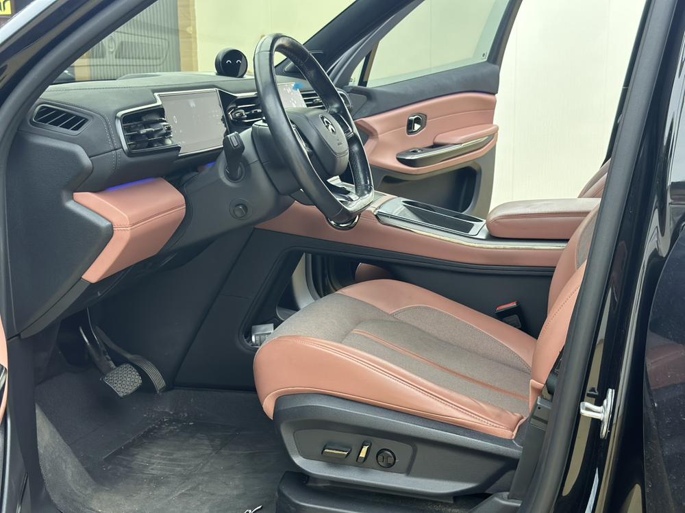 NIO EC6 Модель 2020 года 615KM Signature Edition – фото 17