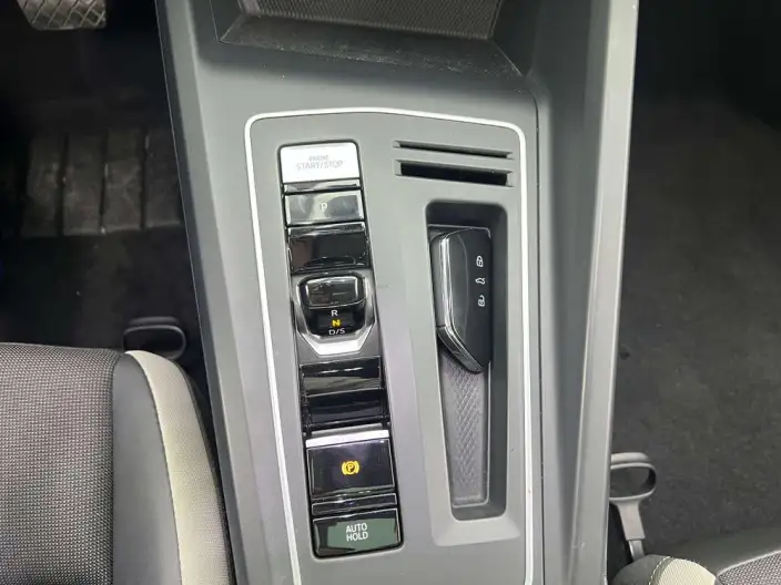 Volkswagen Golf 2021 Model 280TSI DSG Pro – фото 9