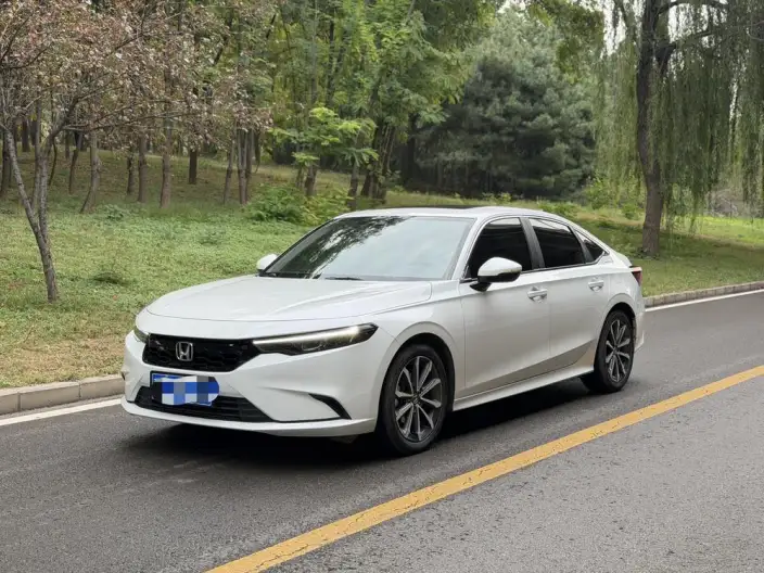 Model Ge 2022 Model 240TURBO CVT Deluxe Edition