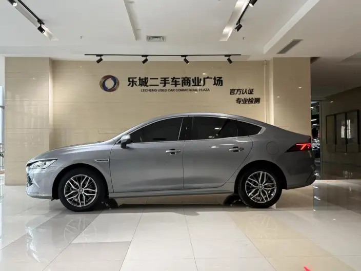 BYD Qin PLUS DM 2023 Model DM-i Champion Edition 120KM Leading Model