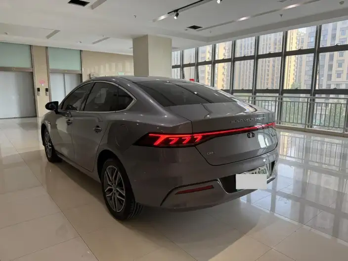 BYD Qin PLUS DM 2023 Model DM-i Champion Edition 120KM Leading Model – фото 5