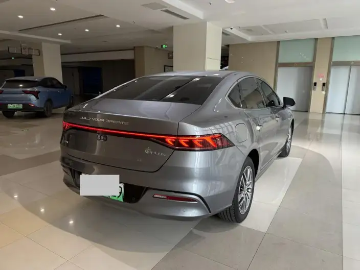 BYD Qin PLUS DM 2023 Model DM-i Champion Edition 120KM Leading Model – фото 7