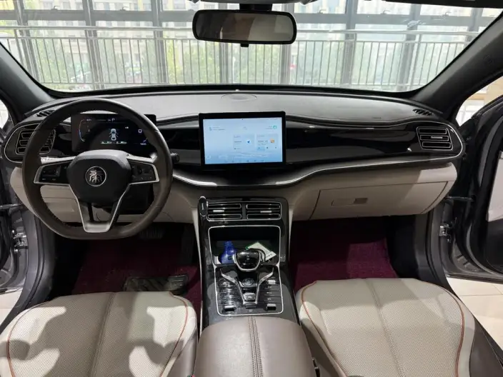 BYD Qin PLUS DM 2023 Model DM-i Champion Edition 120KM Leading Model – фото 9