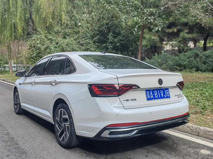 Volkswagen Sagitar 2023 Model 300TSI DSG Beyond Edition – фото 5