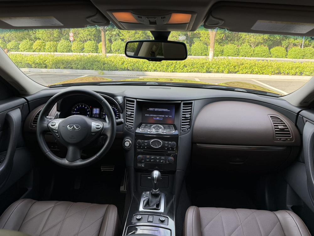 Infiniti QX70 2013 модификация 3.7L Standard Edition – фото 13