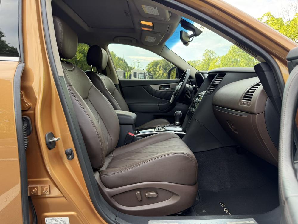Infiniti QX70 2013 модификация 3.7L Standard Edition – фото 23