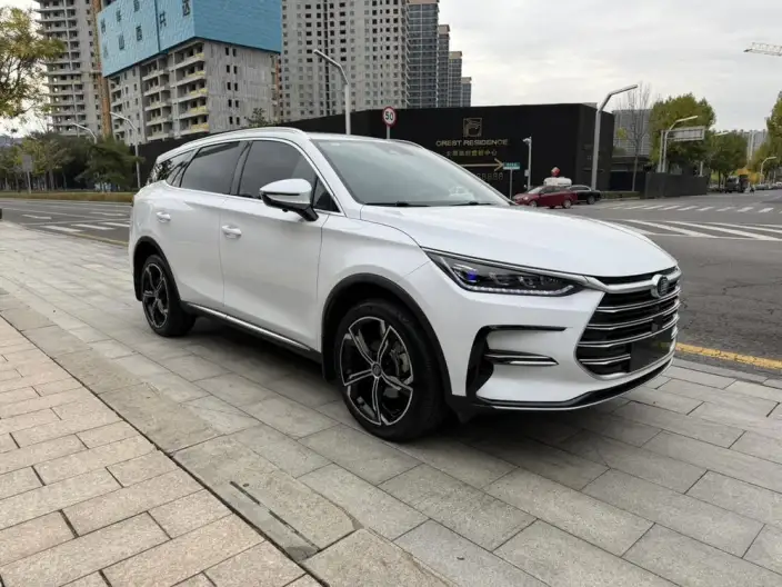 BYD Tang DM 2021 Model DM-i 1.5T 112KM Zunrong Model