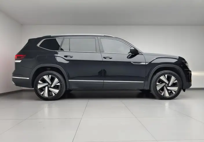 Volkswagen Teramont 2023 Model Facelift 380TSI 4WD Respect Deluxe Edition – фото 8