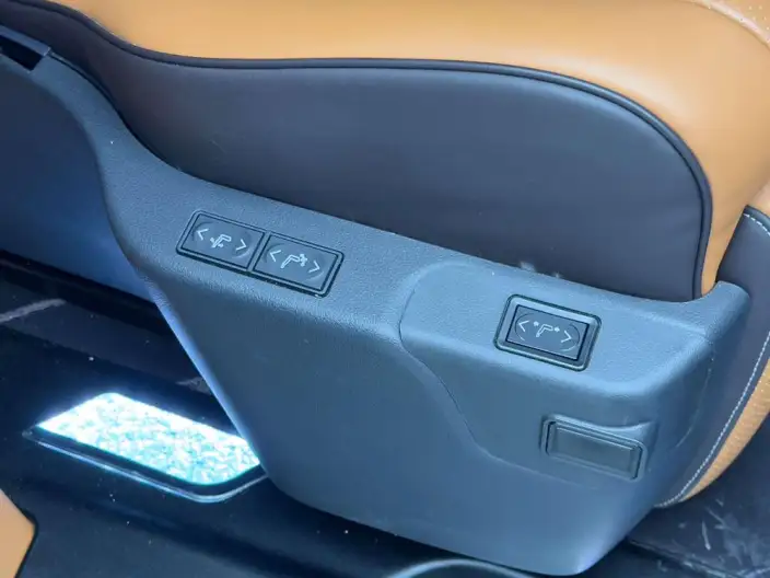 Toyota Sienna 2024 Model Hybrid 2.5L 4WD Premium Edition – фото 6