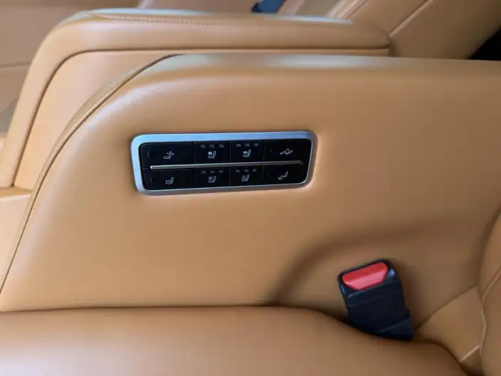 Wey Gaoshan P HEV 2023 Model 4WD Executive Extended Edition – фото 9