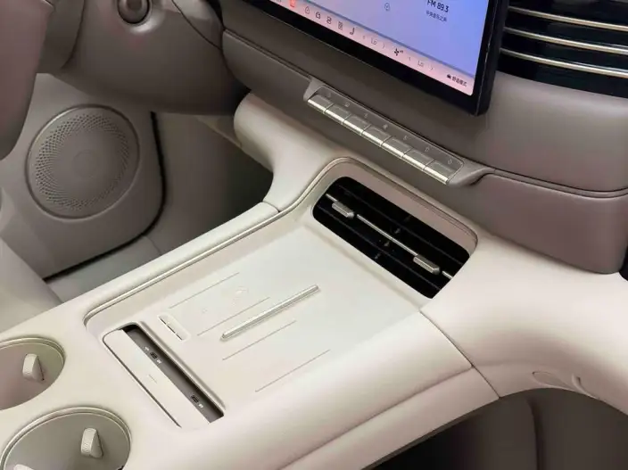 IM LS6 2026 Model EV Max – фото 10