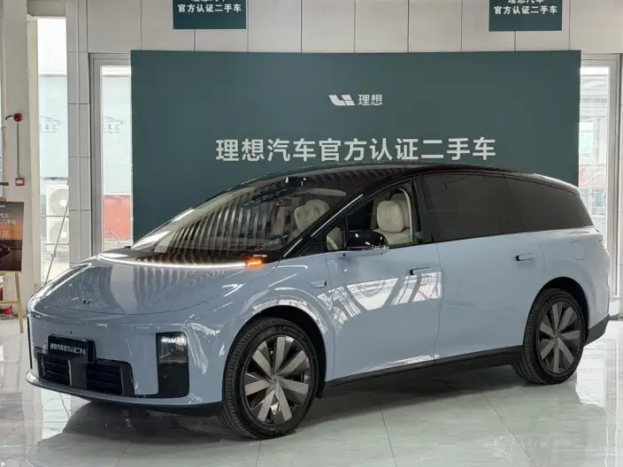 Li Auto i8 2025 Model Standard Edition – фото 1