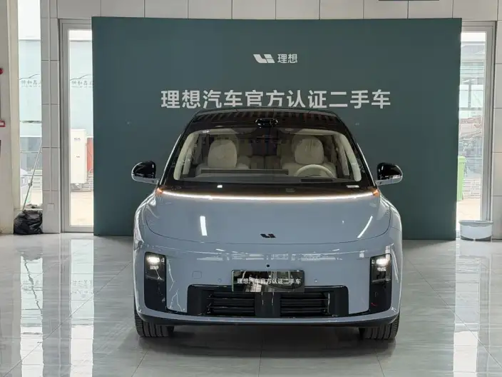 Li Auto i8 2025 Model Standard Edition – фото 2