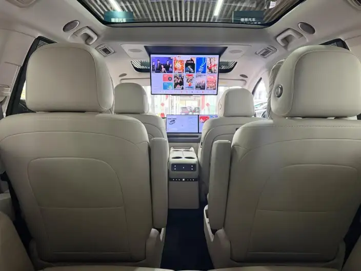 Li Auto i8 2025 Model Standard Edition – фото 7