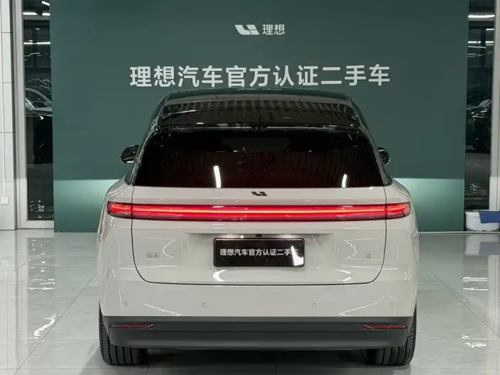 Li Auto i8 2025 Model Standard Edition – фото 3