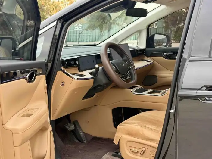 GAC Trumpchi E8 PHEV 2026 Model Ultra Edition – фото 8
