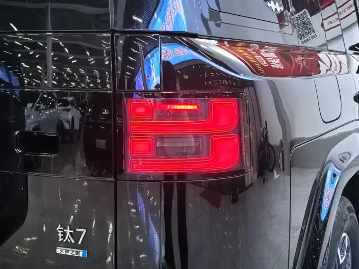 Titan 7 PHEV 2025 Model 200KM 2WD Max Edition – фото 7