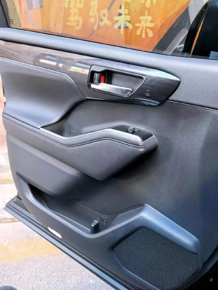 Crown Kluger 2022 Model 2.5L HEV 4WD Premium Edition – фото 5